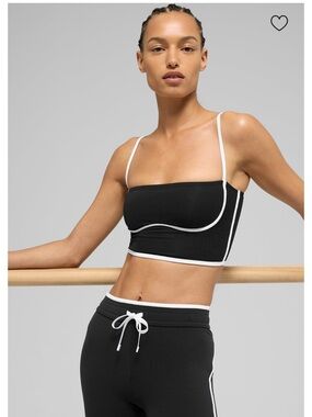 ALO Yoga Airbrush Streamlined Bra Tank black and white